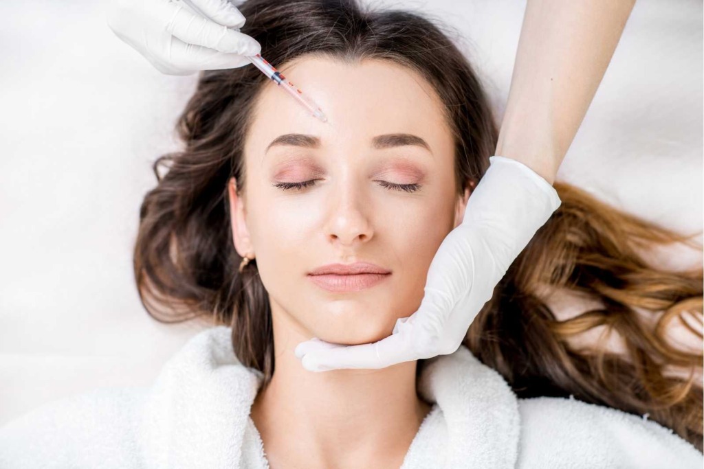 woman receiving botox for lines and winkles